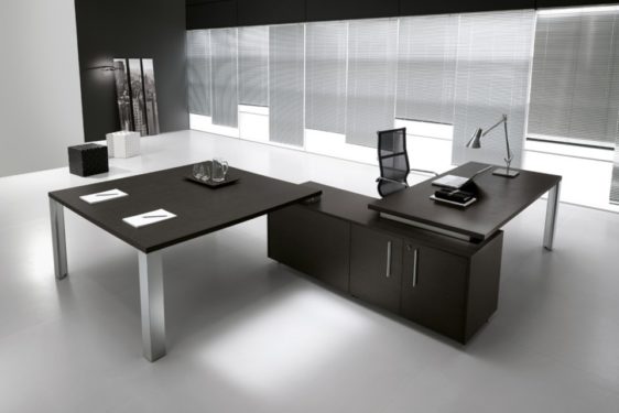 Rovere Grigio and Alluminio kancelarijski sto